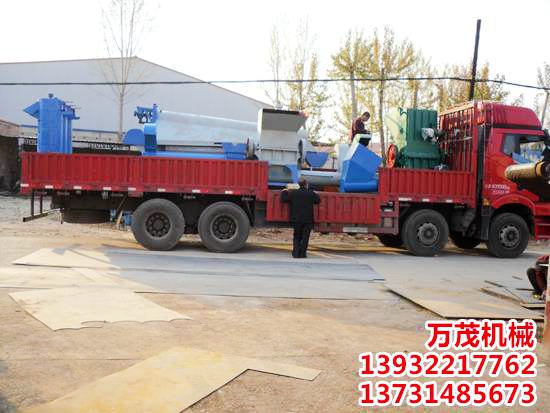 成套pet清洗設(shè)備裝車(chē)