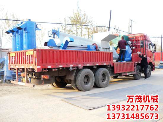 成套pet清洗設(shè)備裝車(chē)